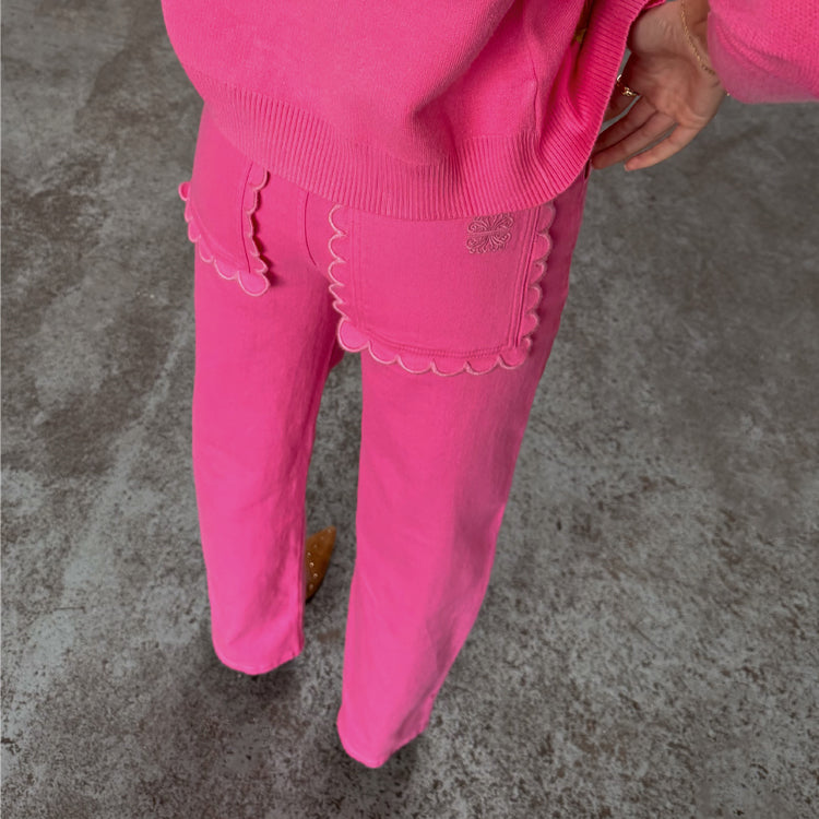 Pink Wide Leg Denim Jeans with Scallop Pockets